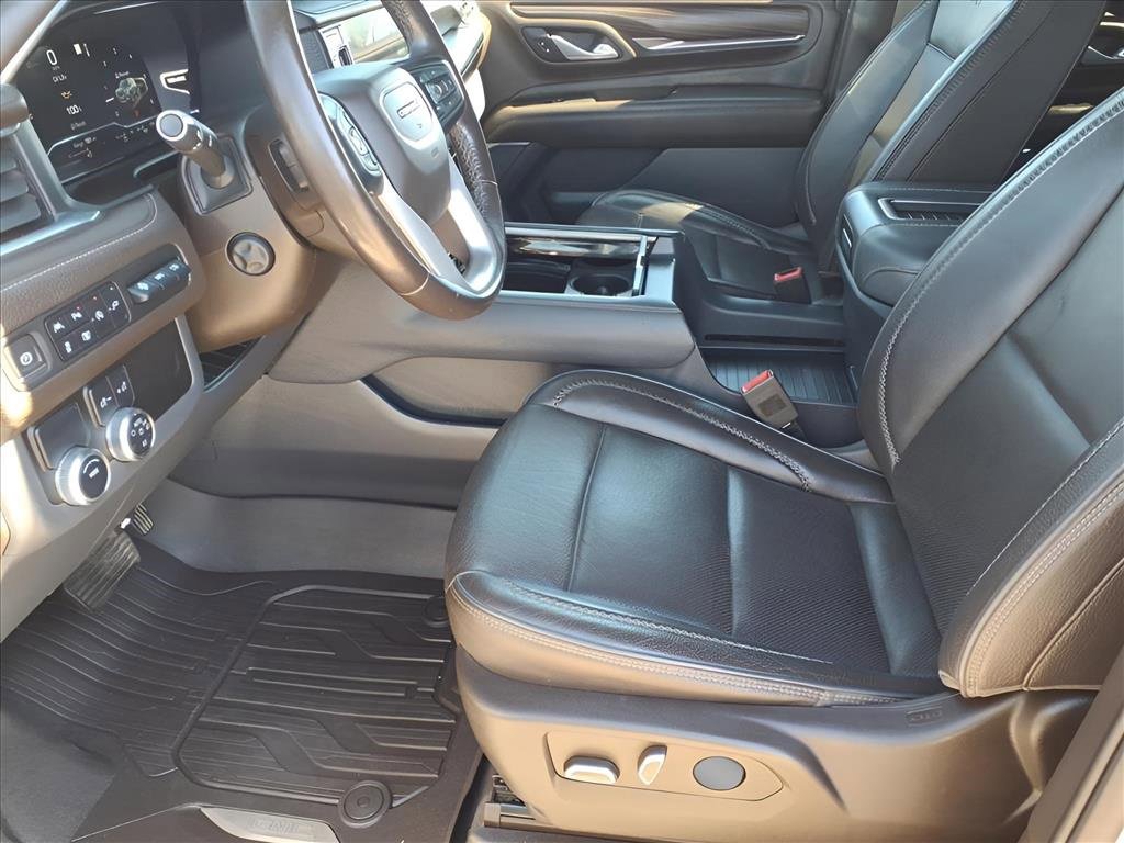 Used 2022 GMC Yukon XL Denali image 14