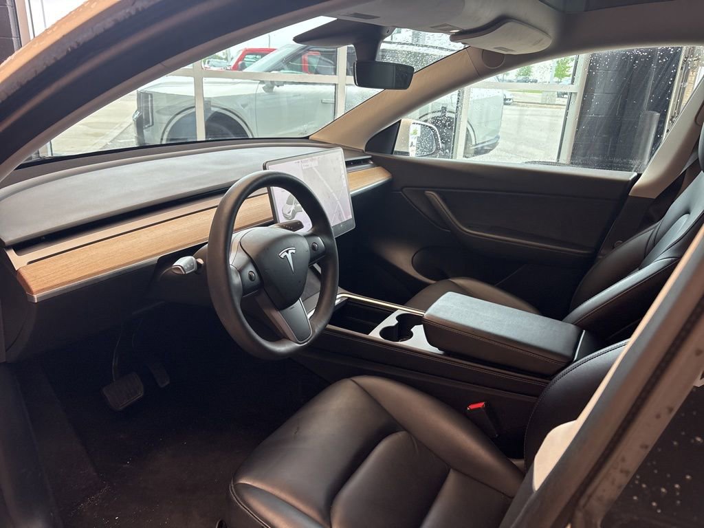 Used 2021 Tesla Model Y Long Range AWD/4WD image 20