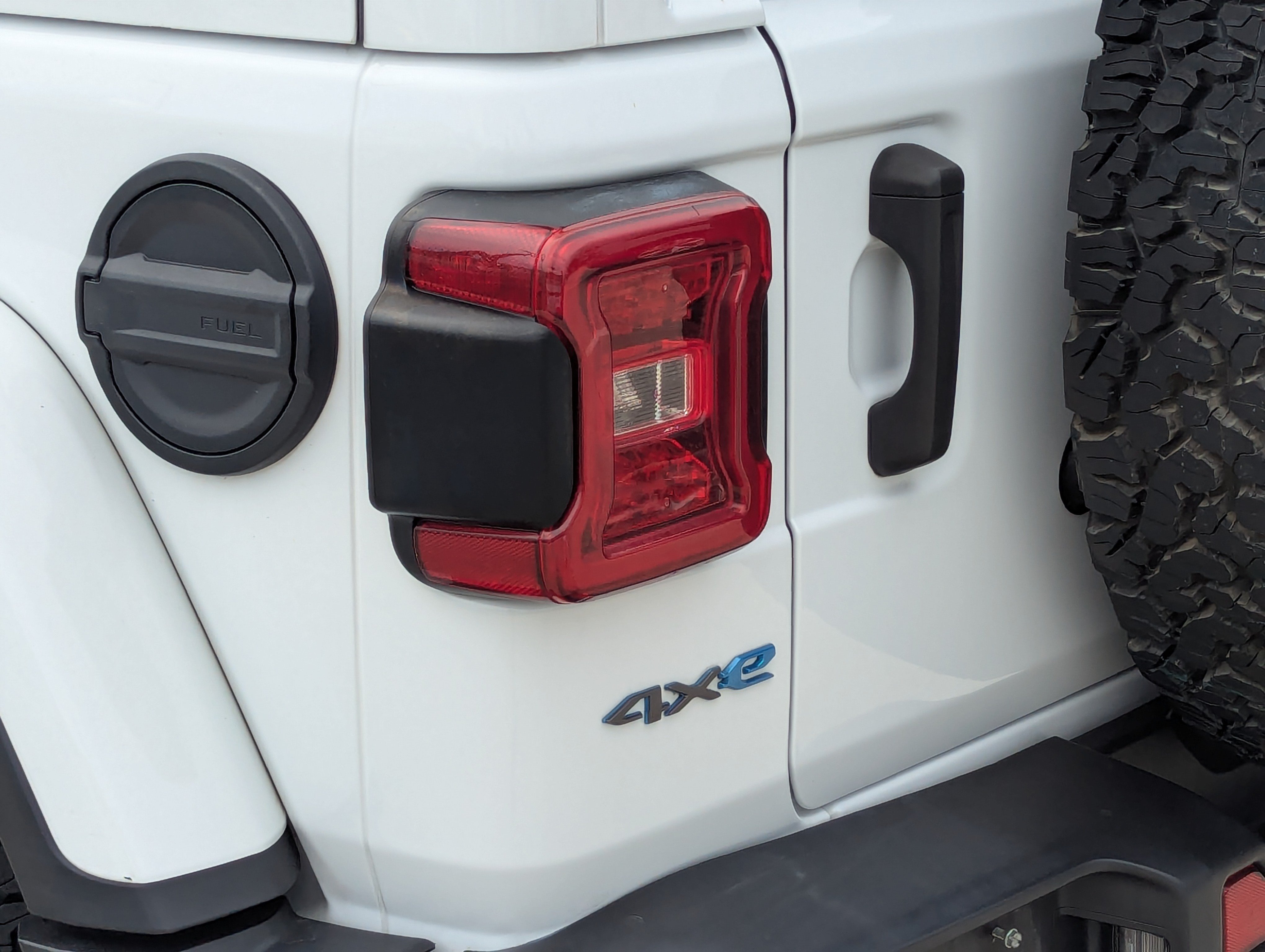 Used 2021 Jeep Wrangler Unlimited Rubicon 4xe w/ Safety Group AWD/4WD image 10