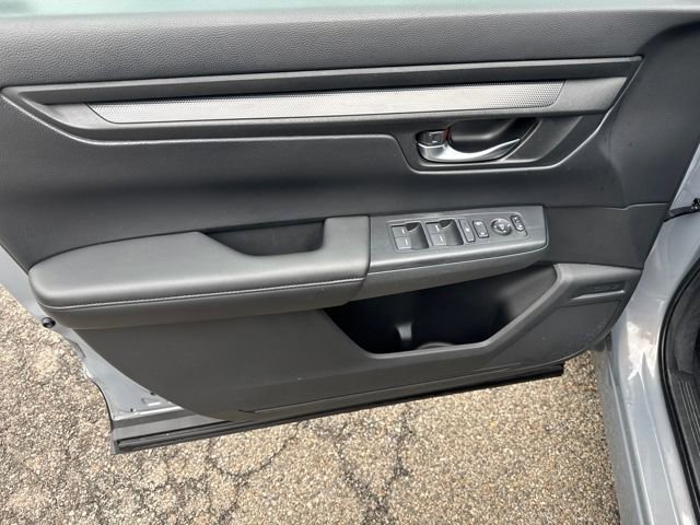 Used 2023 Honda CR-V LX image 6