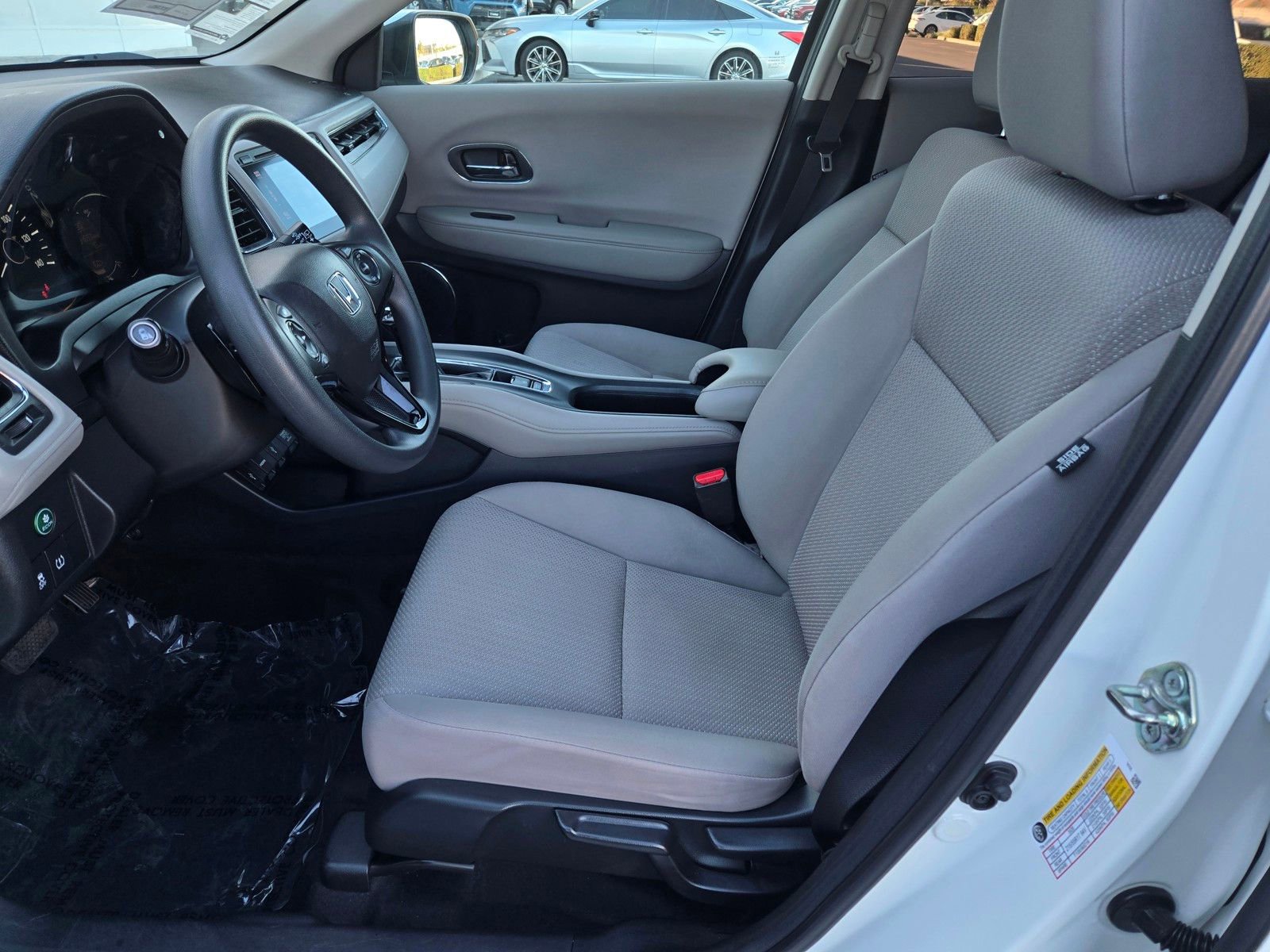 Used 2017 Honda HR-V EX image 15