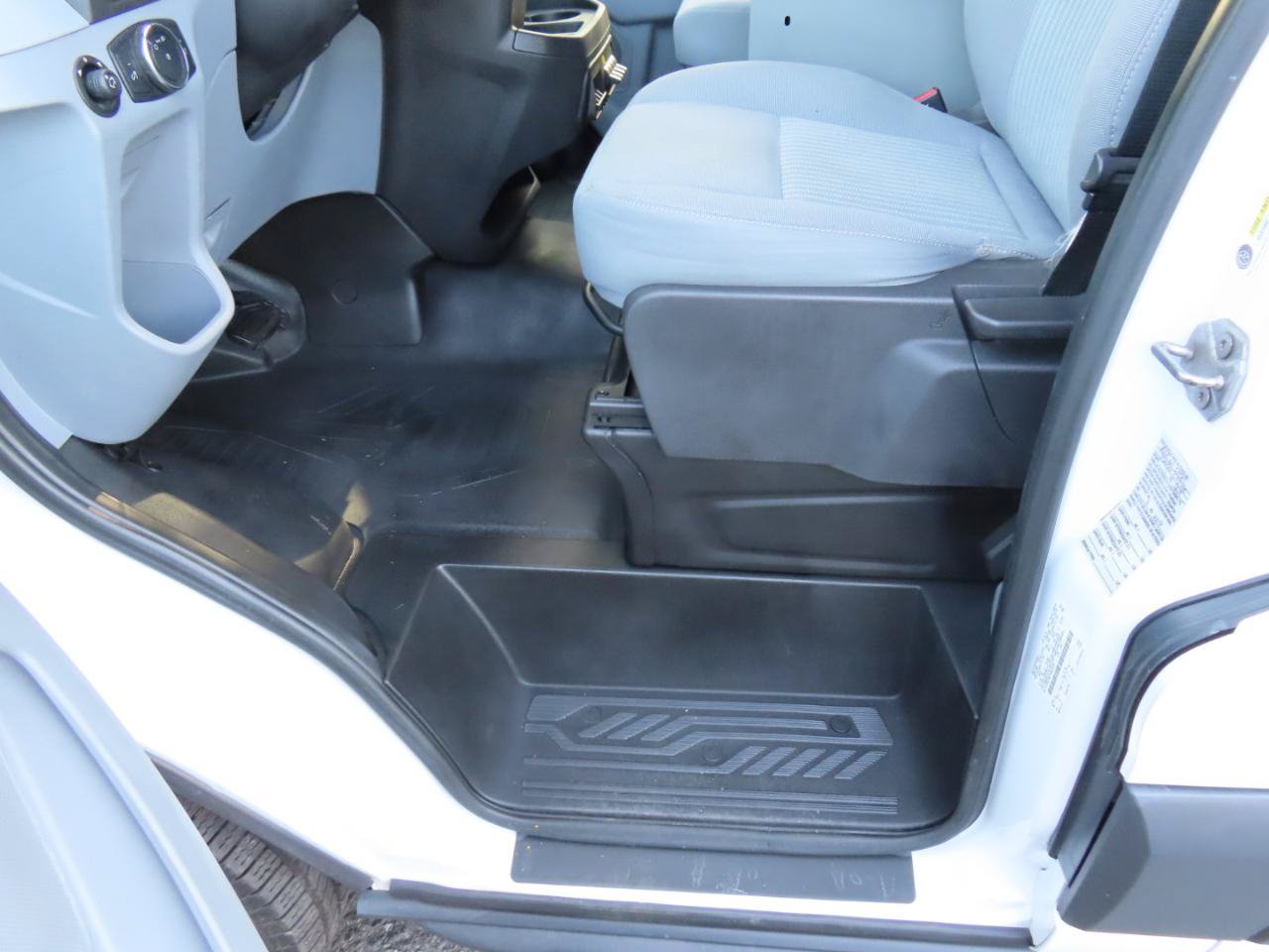 Used 2018 Ford Transit 150 148 Low Roof RWD image 11