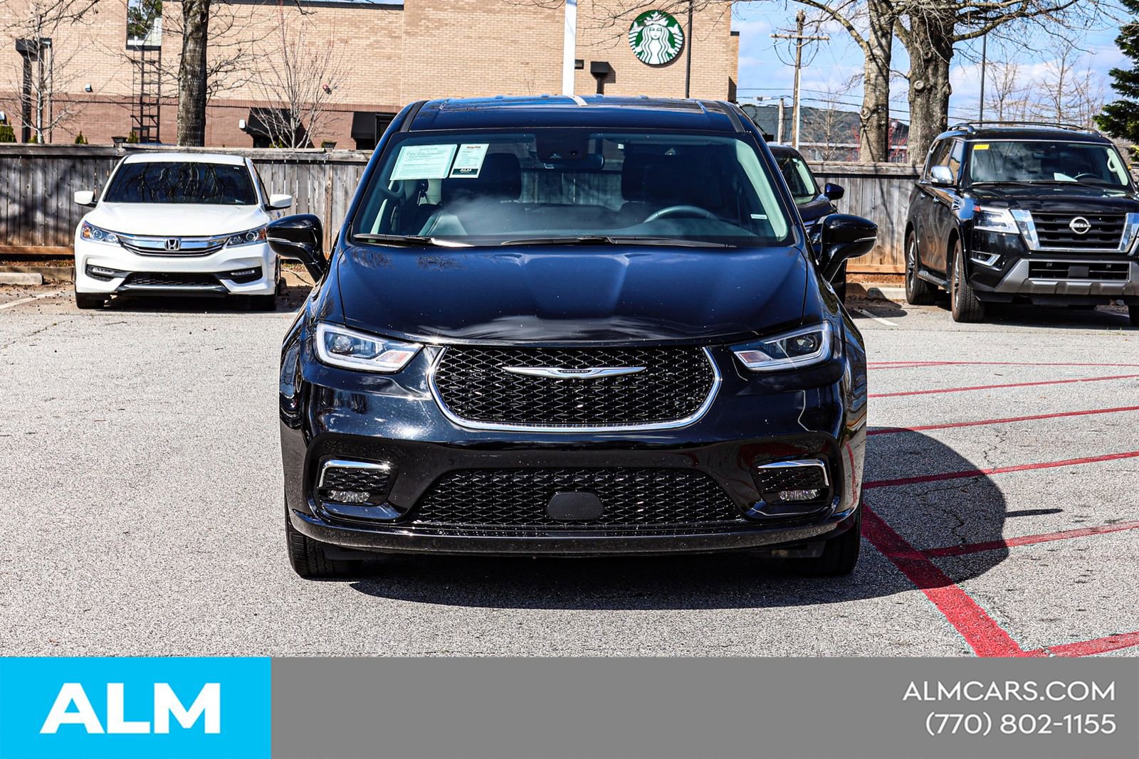 Used 2024 Chrysler Pacifica Touring-L image 12