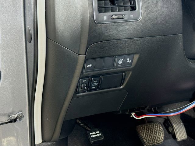 Used 2017 Nissan Armada Platinum w/ Captain Seat Package AWD/4WD image 10