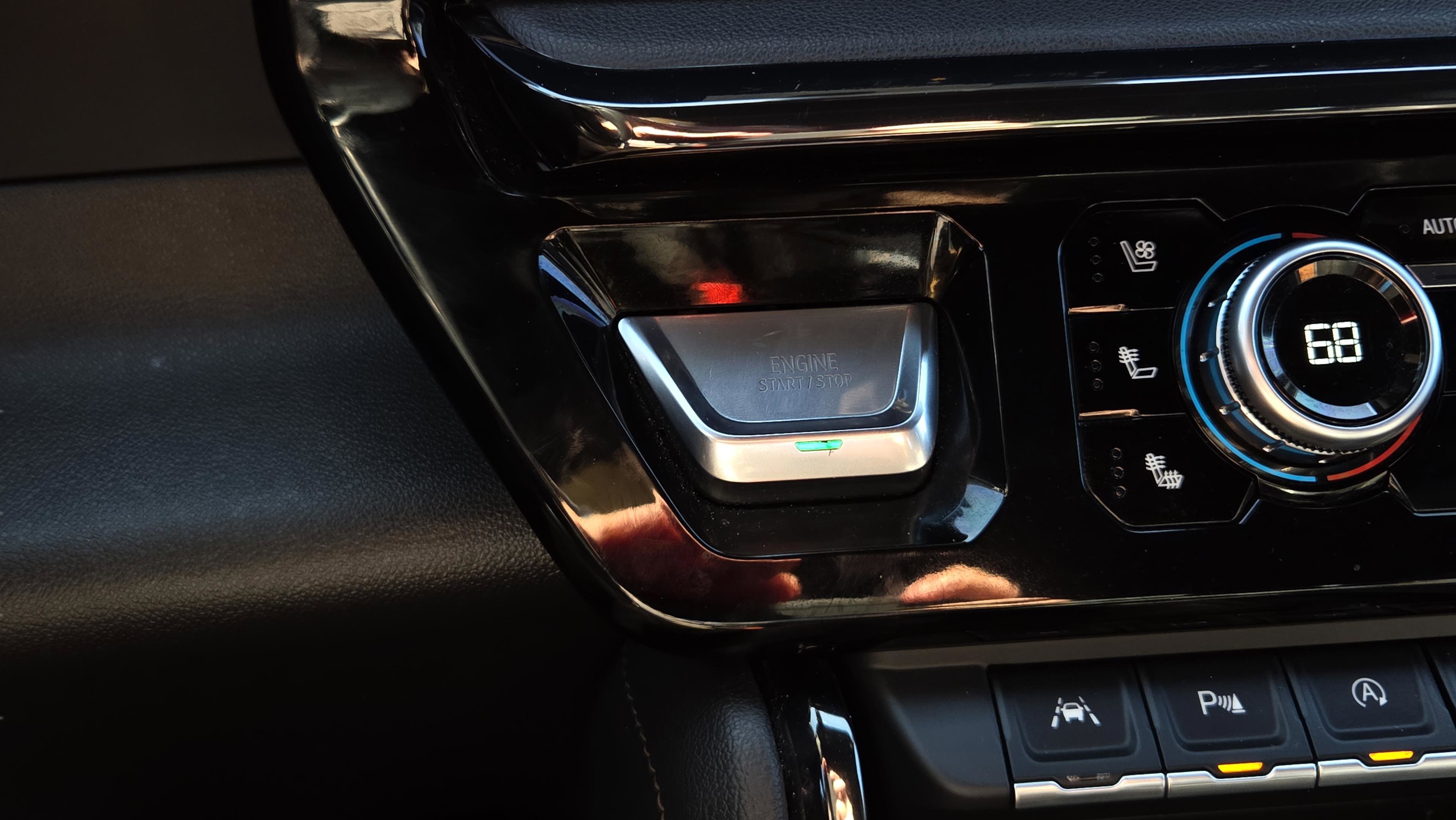 Used 2023 GMC Sierra 1500 AT4 w/ AT4 Premium Package image 22