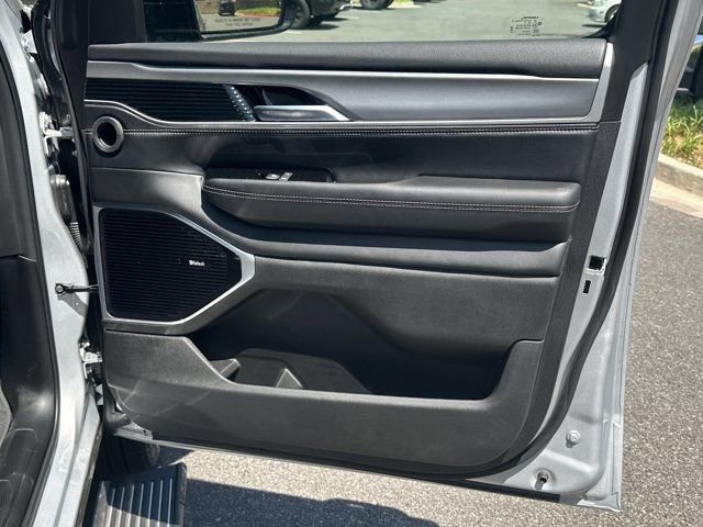 New 2026 Jeep Grand Wagoneer Limited AWD/4WD image 15