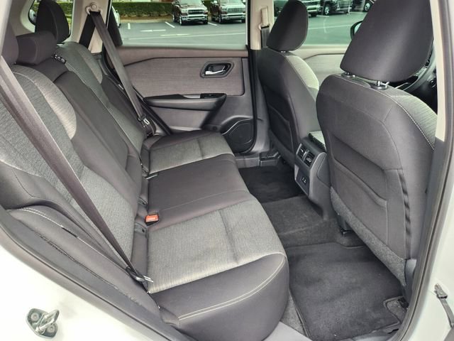 Used 2021 Nissan Rogue SV image 19