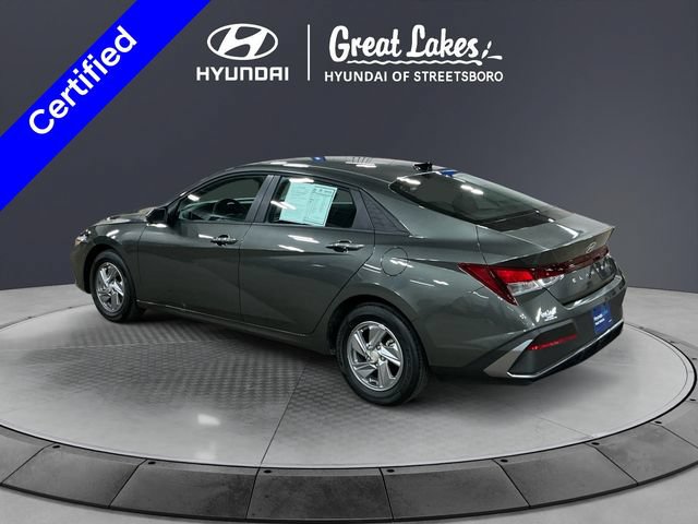 Certified 2024 Hyundai Elantra SE FWD image 4