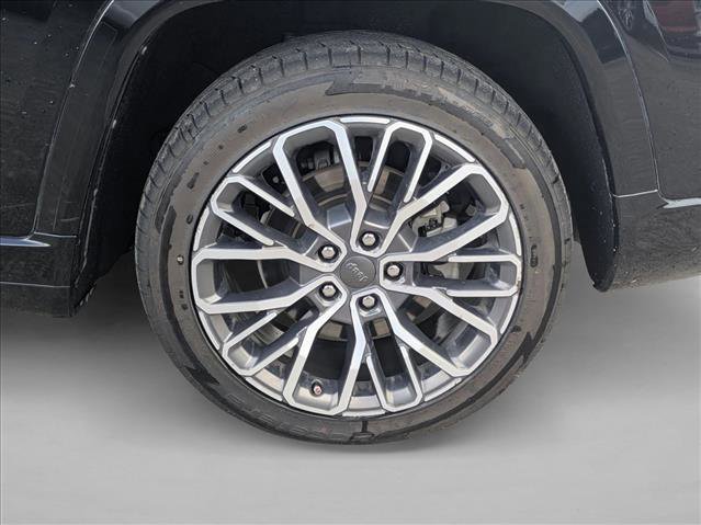 Used 2021 Jeep Grand Cherokee L Summit AWD/4WD image 6