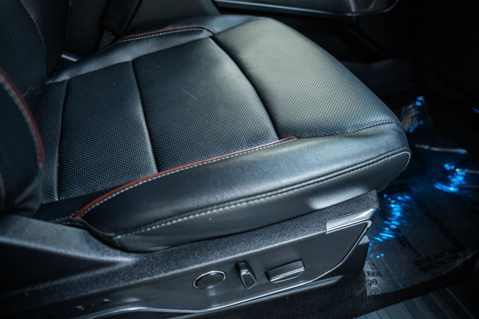 Certified 2023 Ford F150 Lariat w/ Equipment Group 502A High image 44