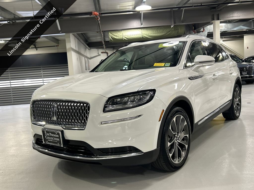 Certified 2023 Lincoln Nautilus Reserve AWD/4WD image 5