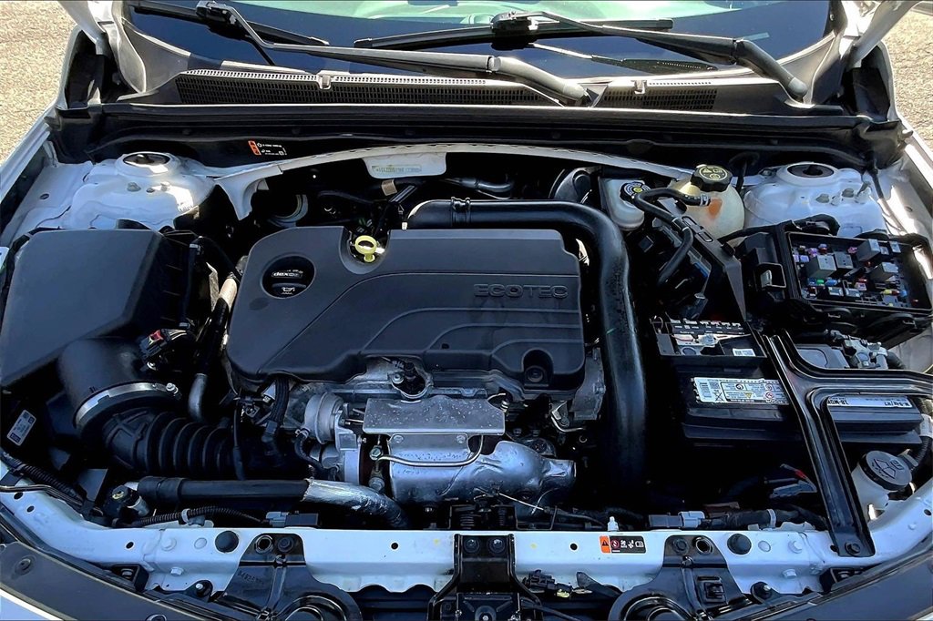 Certified 2022 Chevrolet Malibu LT image 27