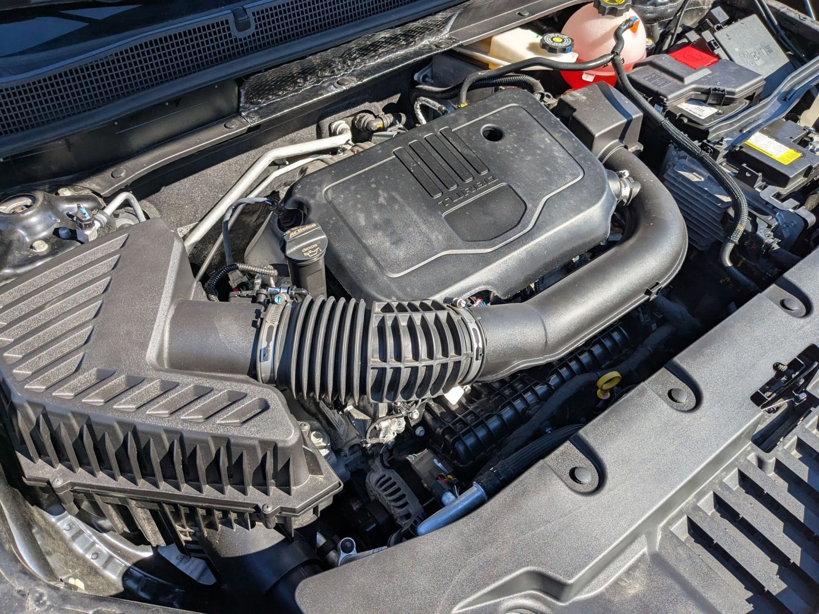 Used 2025 Chevrolet Blazer LT FWD image 12