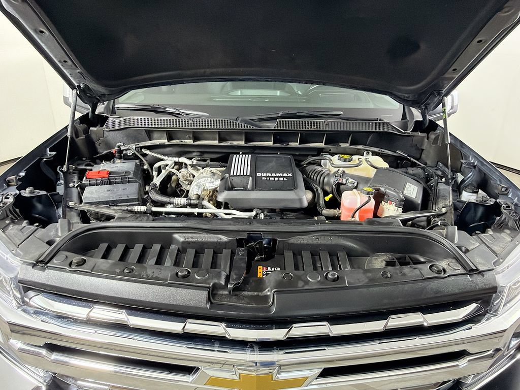 Used 2021 Chevrolet Silverado 1500 LTZ w/ Technology Package AWD/4WD image 28