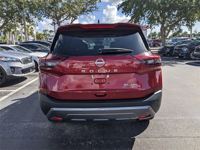 Used 2023 Nissan Rogue SL w/ SL Premium Package image 5