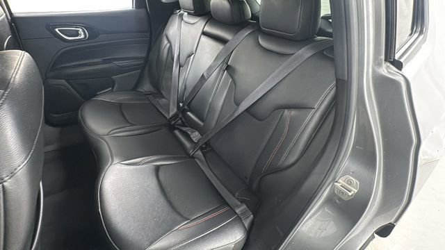 Used 2024 Jeep Compass Trailhawk AWD/4WD image 12