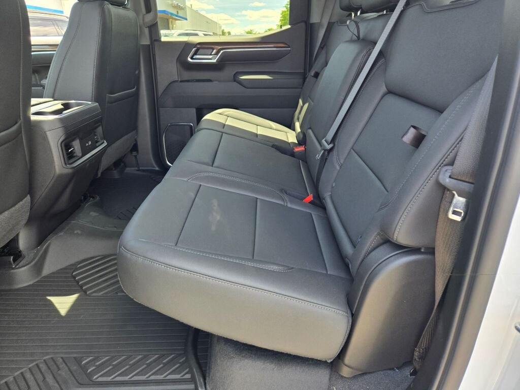New 2026 Chevrolet Silverado 1500 LT Trail Boss w/ Safety Package AWD/4WD image 16