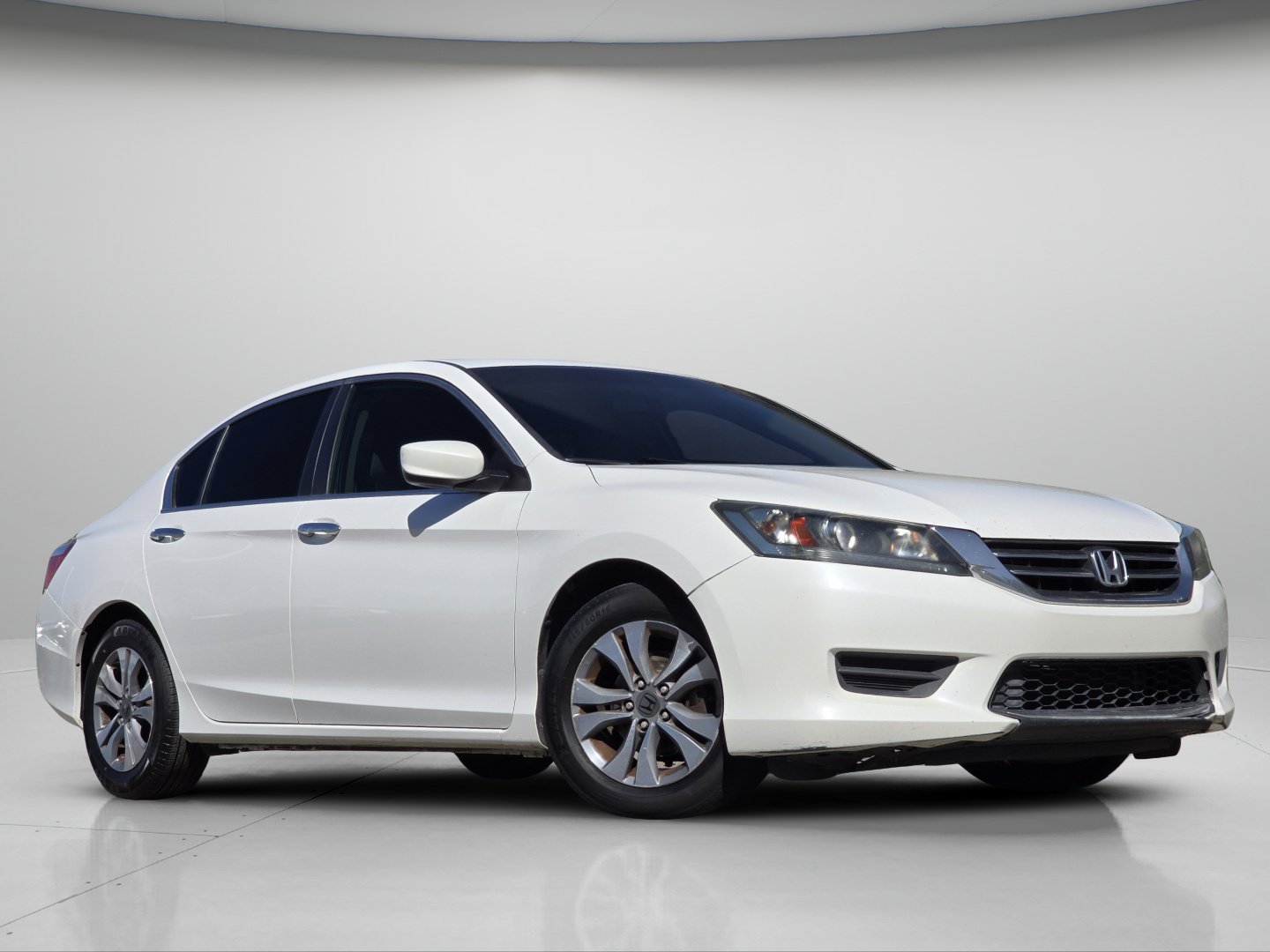 Used 2015 Honda Accord LX image 2