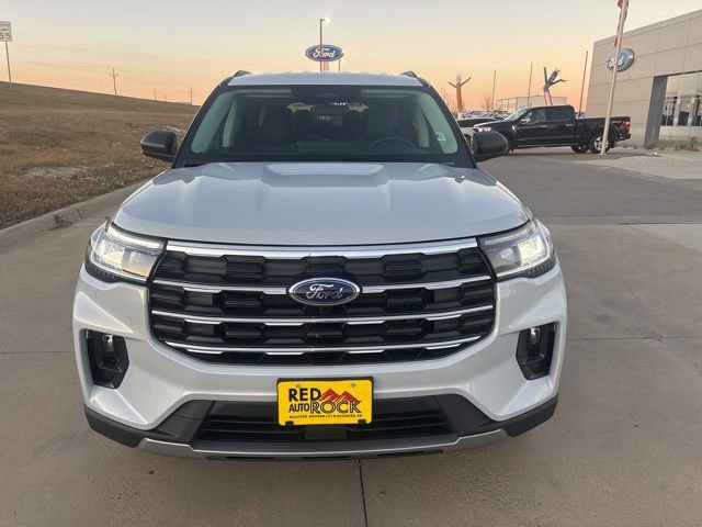 New 2026 Ford Explorer Active w/ Active Comfort Package image 8