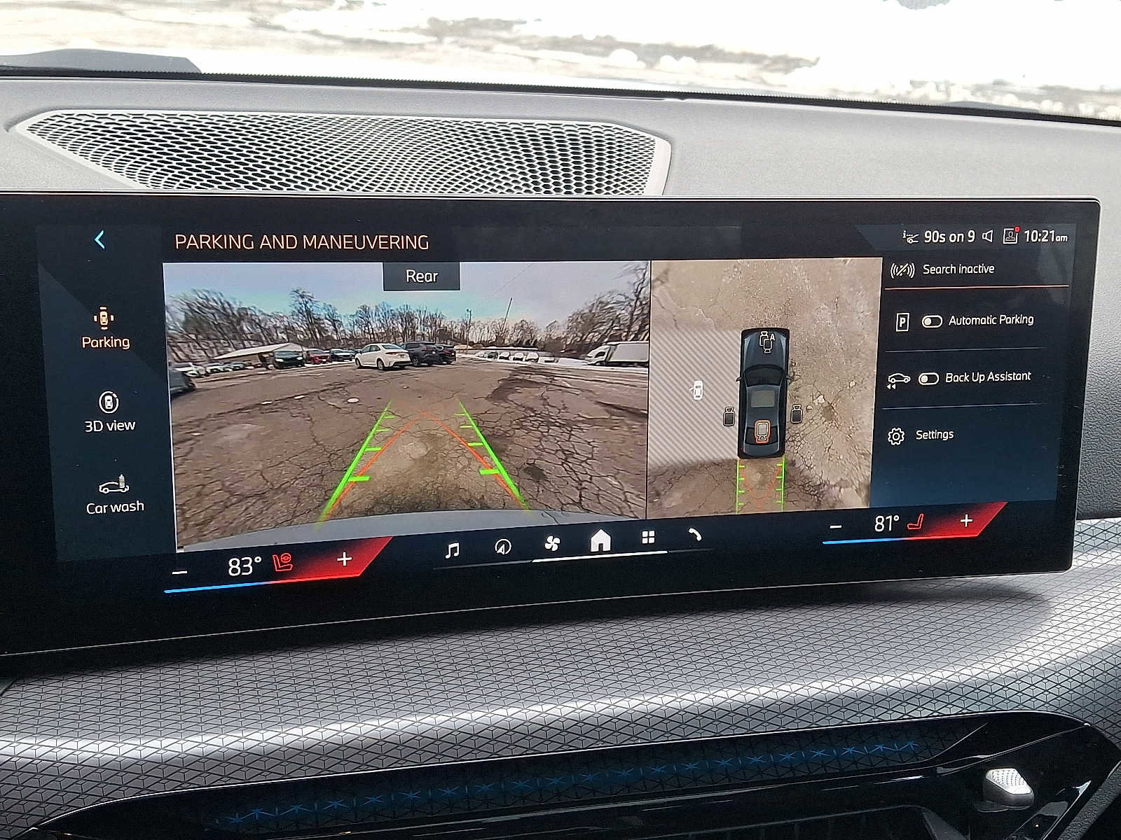 Used 2025 BMW 330i xDrive Sedan w/ M Sport Package image 19