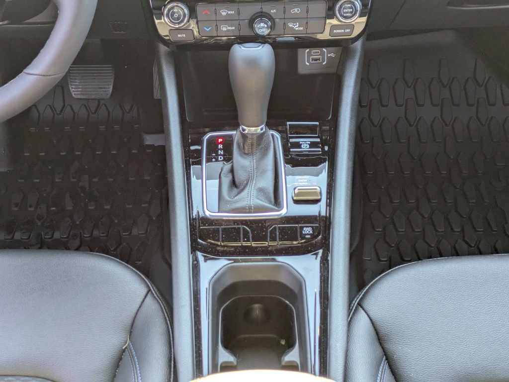 Used 2026 Jeep Compass Latitude image 19