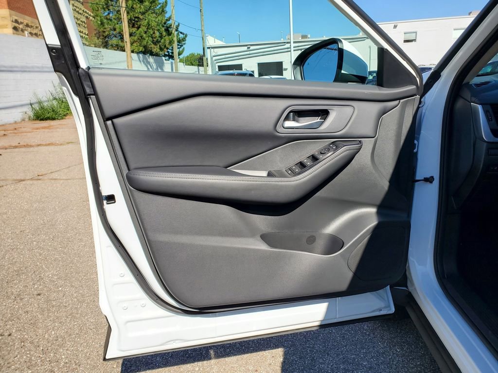 New 2026 Nissan Rogue SV image 16