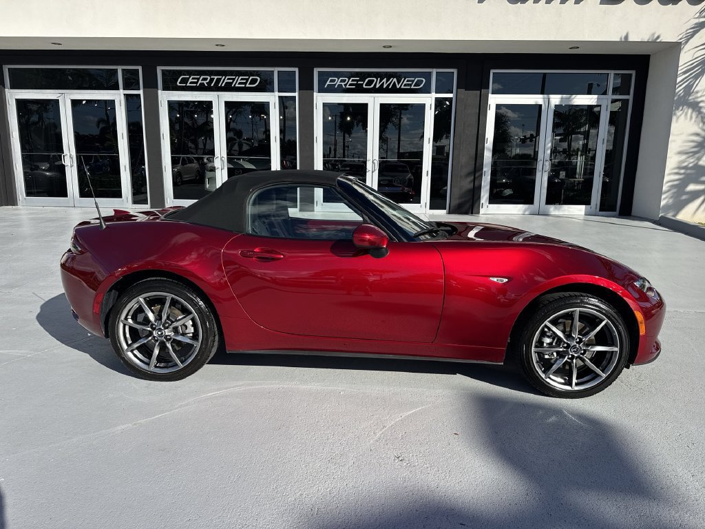 Used 2023 MAZDA MX-5 Miata Grand Touring w/ Weather Package RWD image 5