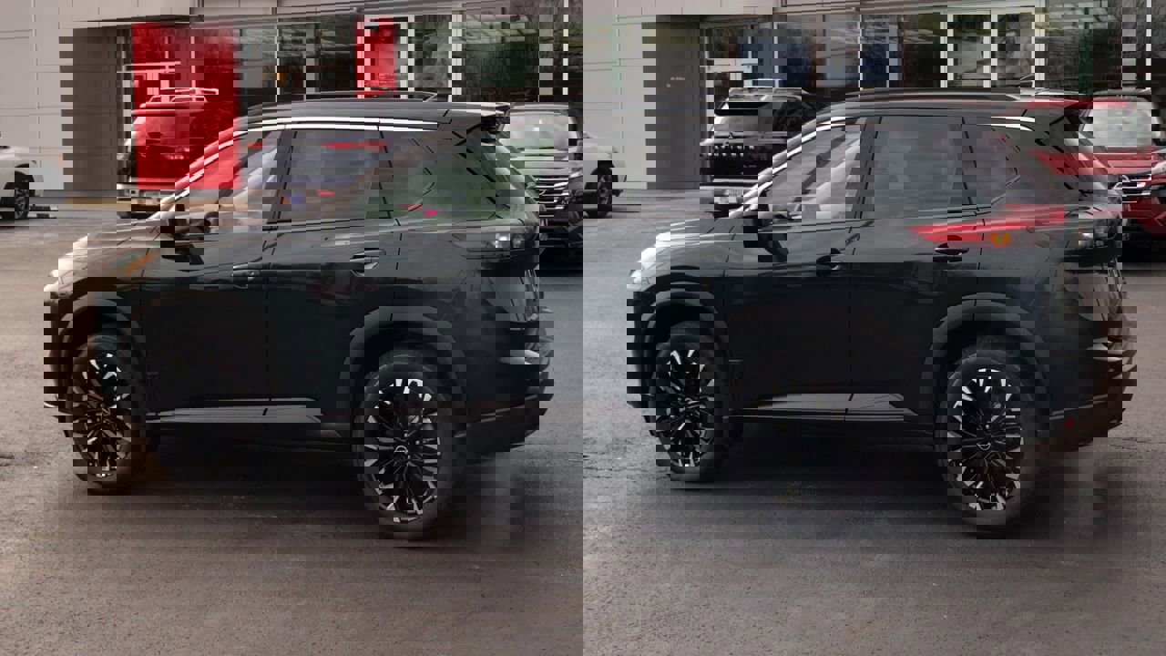 New 2026 Nissan Rogue Dark Armor image 5