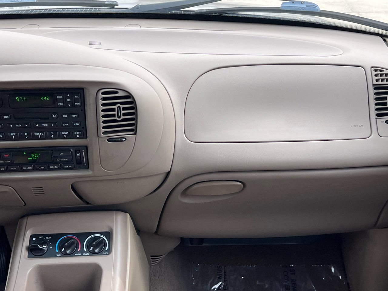 Used 2002 Ford Expedition Eddie Bauer image 52