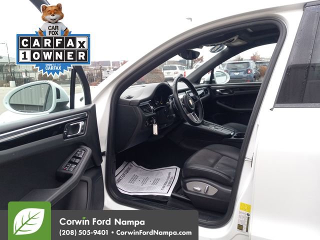 Used 2018 Porsche Macan image 9