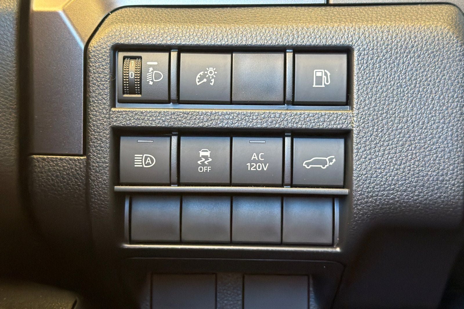 New 2026 Toyota 4Runner TRD Off-Road Premium AWD/4WD image 30