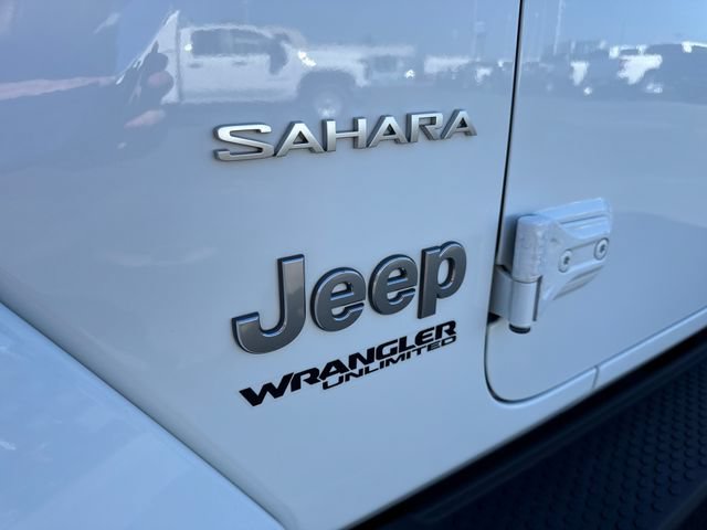 Used 2019 Jeep Wrangler Unlimited Sahara w/ Advanced Safety Group AWD/4WD image 43