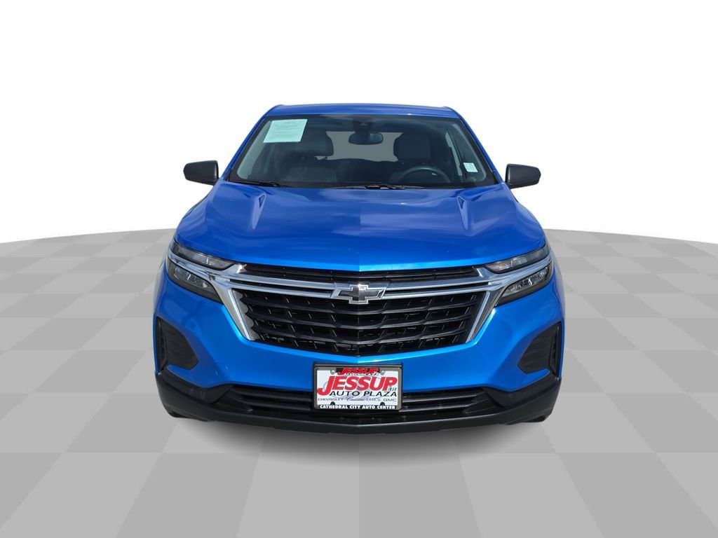 Used 2024 Chevrolet Equinox LS w/ LS Convenience Package FWD image 3