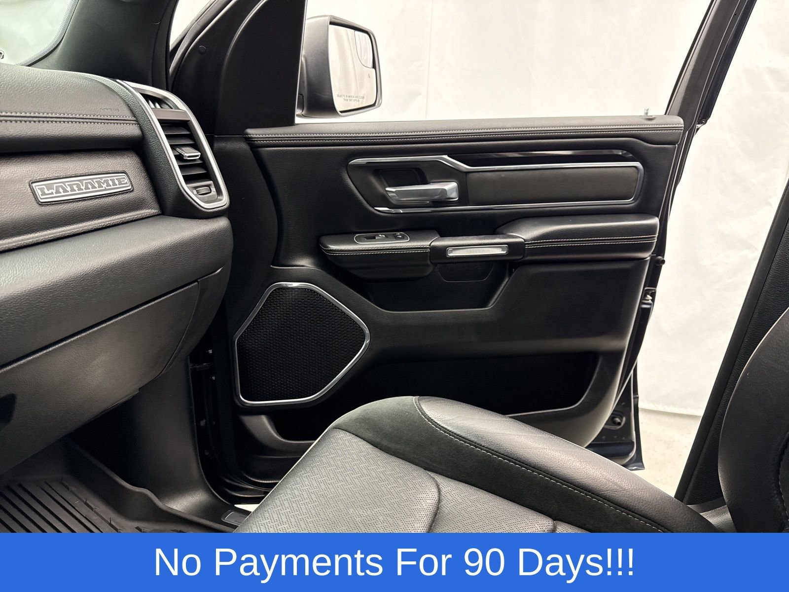 Used 2021 RAM 1500 Laramie w/ Sport Appearance Package image 30