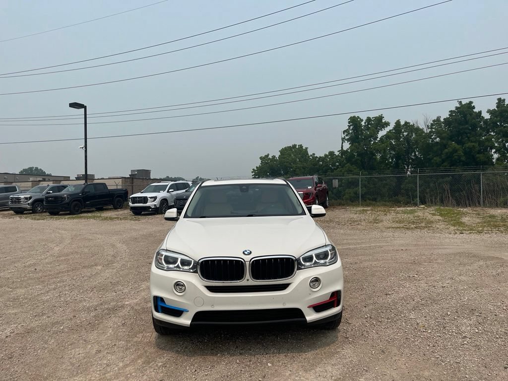Used 2016 BMW X5 xDrive35i w/ Premium Package AWD/4WD image 4