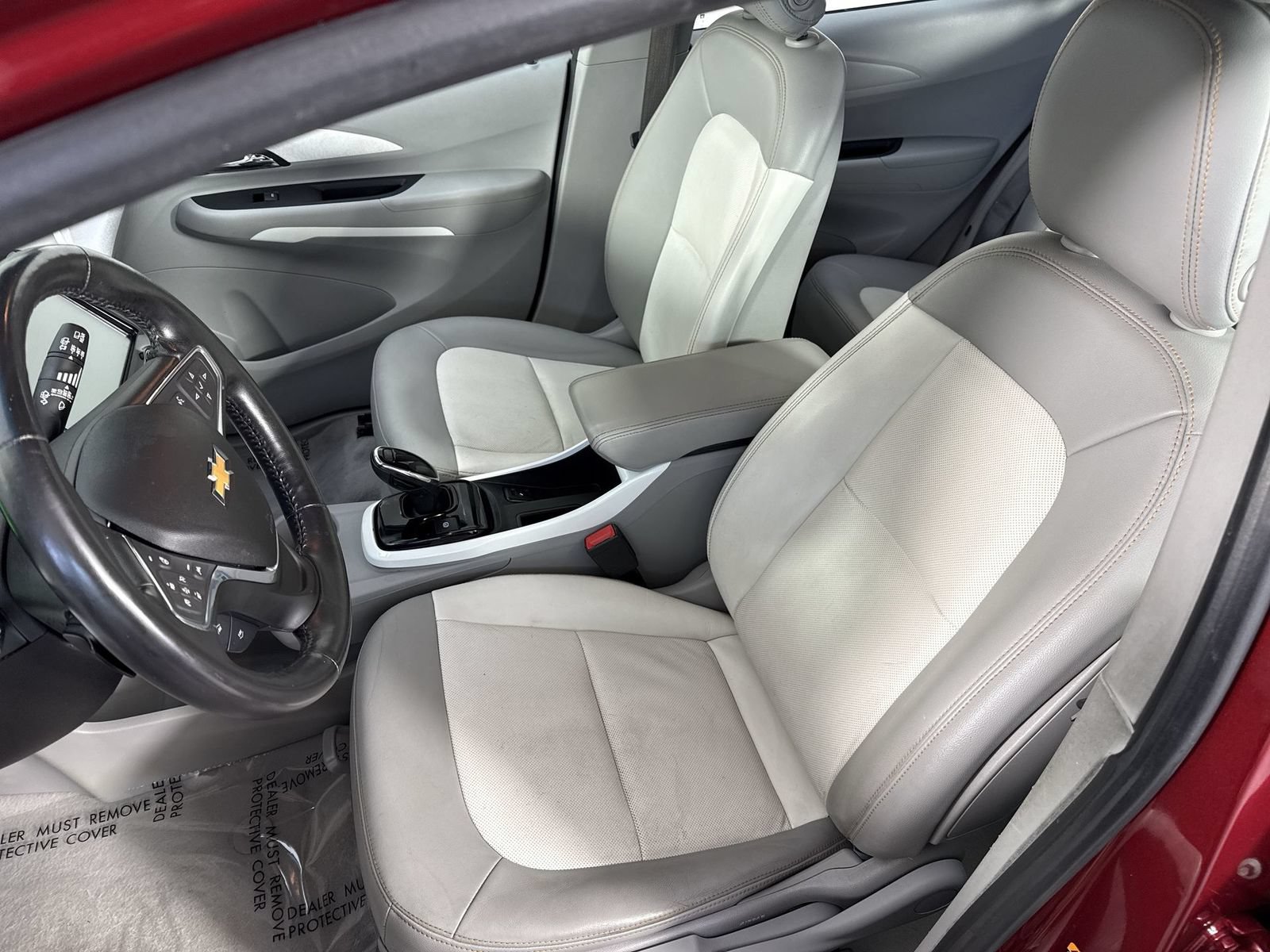 Used 2020 Chevrolet Bolt Premier w/ Infotainment Package FWD image 19