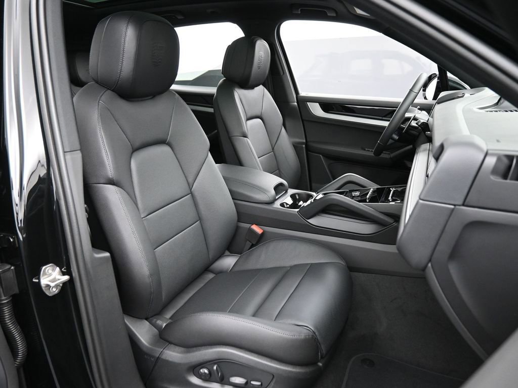 New 2026 Porsche Cayenne S image 31