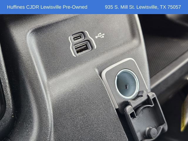 Used 2025 RAM ProMaster 2500 w/ Convenience Group image 20