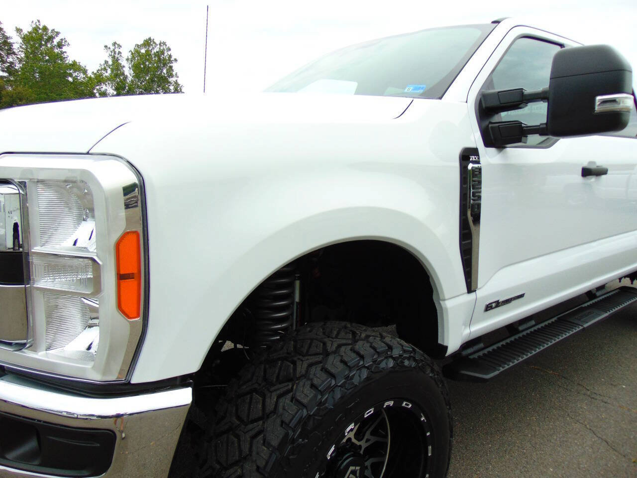 Used 2025 Ford F250 XLT AWD/4WD image 27