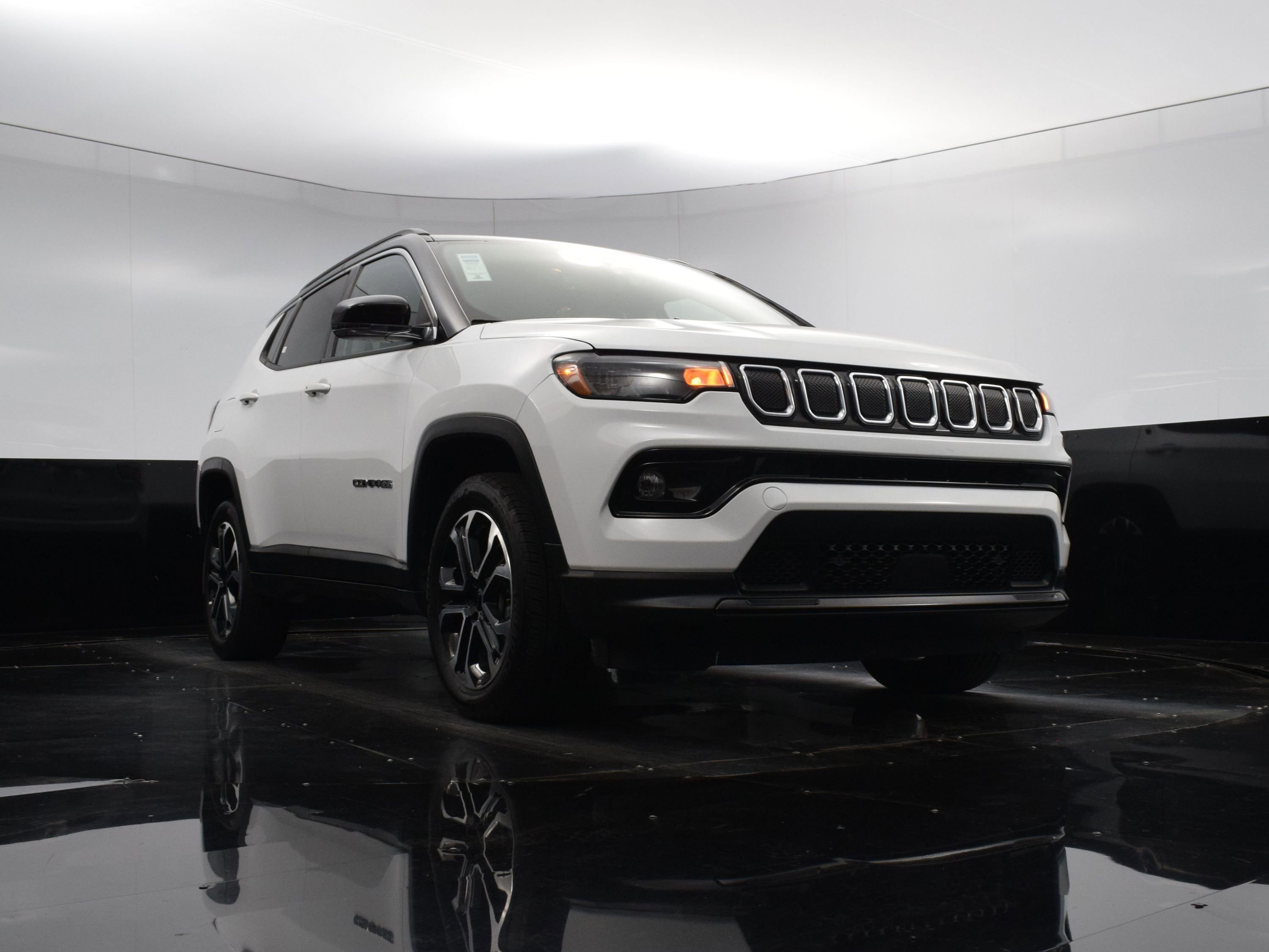 Used 2022 Jeep Compass Limited