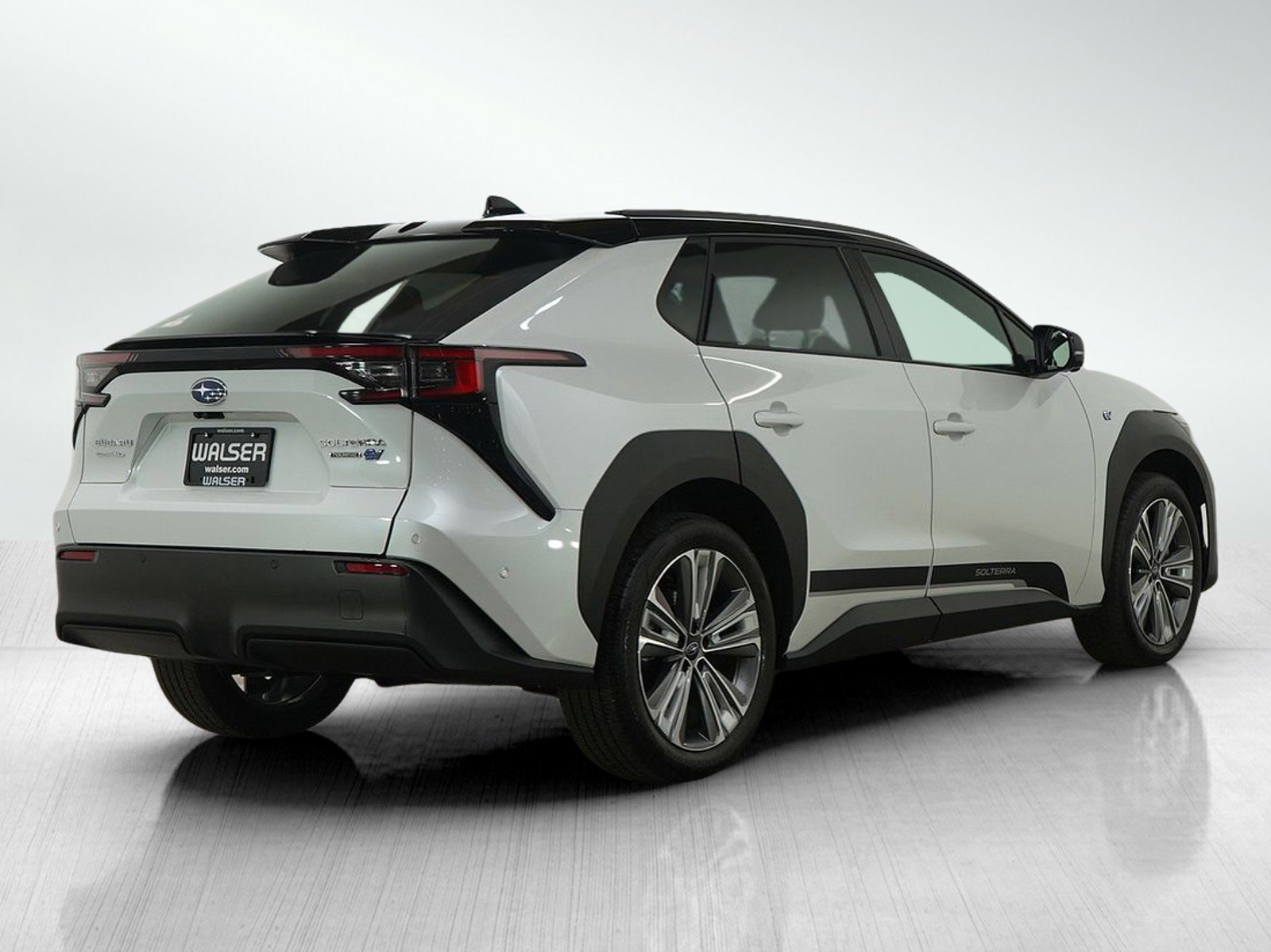 Used 2024 Subaru Solterra Touring w/ Touring Package image 5