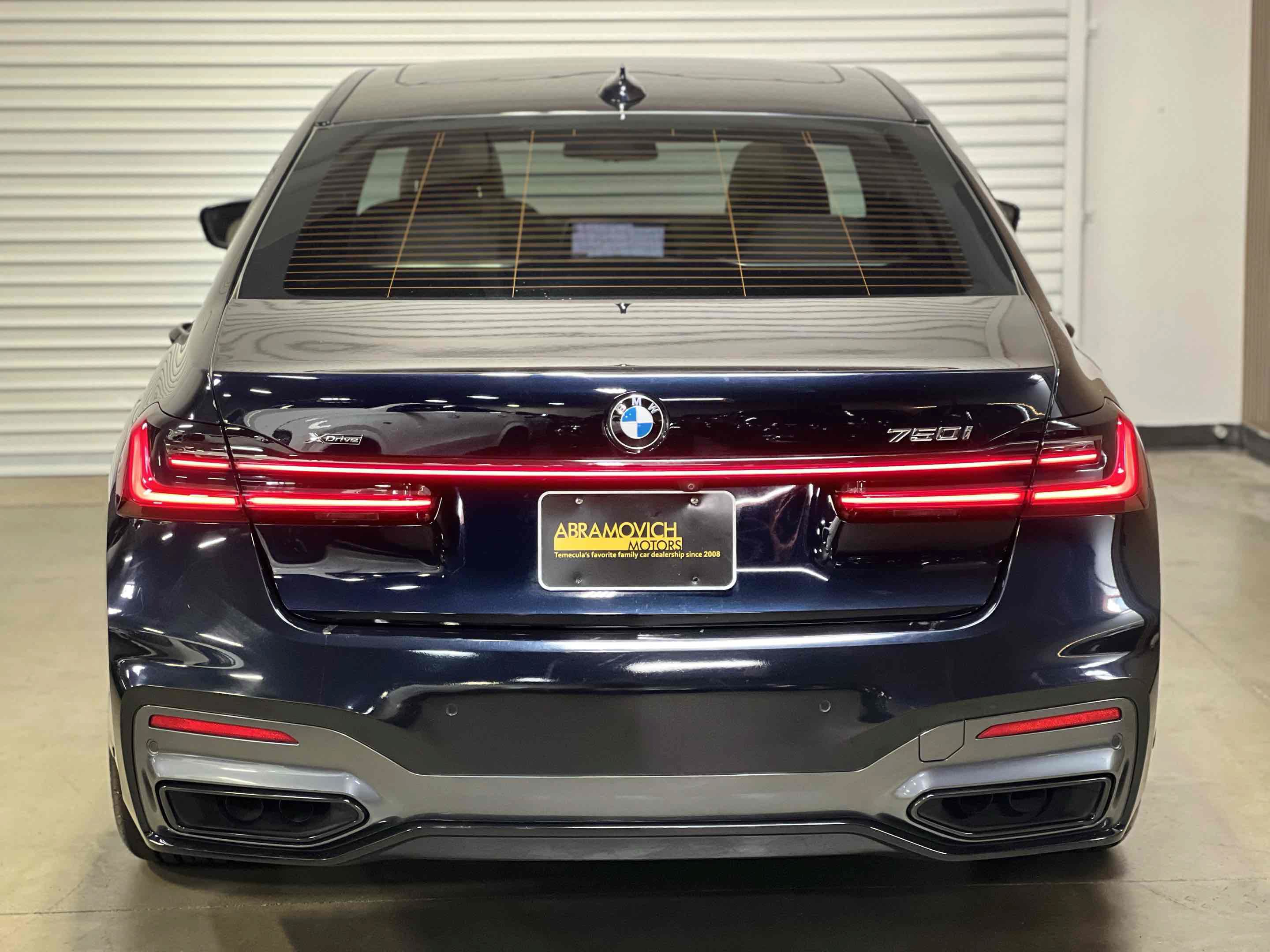 Used 2021 BMW 750i xDrive w/ Executive Package AWD/4WD image 10
