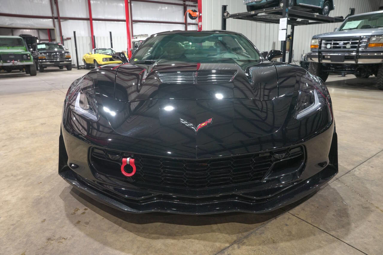 Used 2017 Chevrolet Corvette Z06 w/ Z07 Performance Package RWD image 13