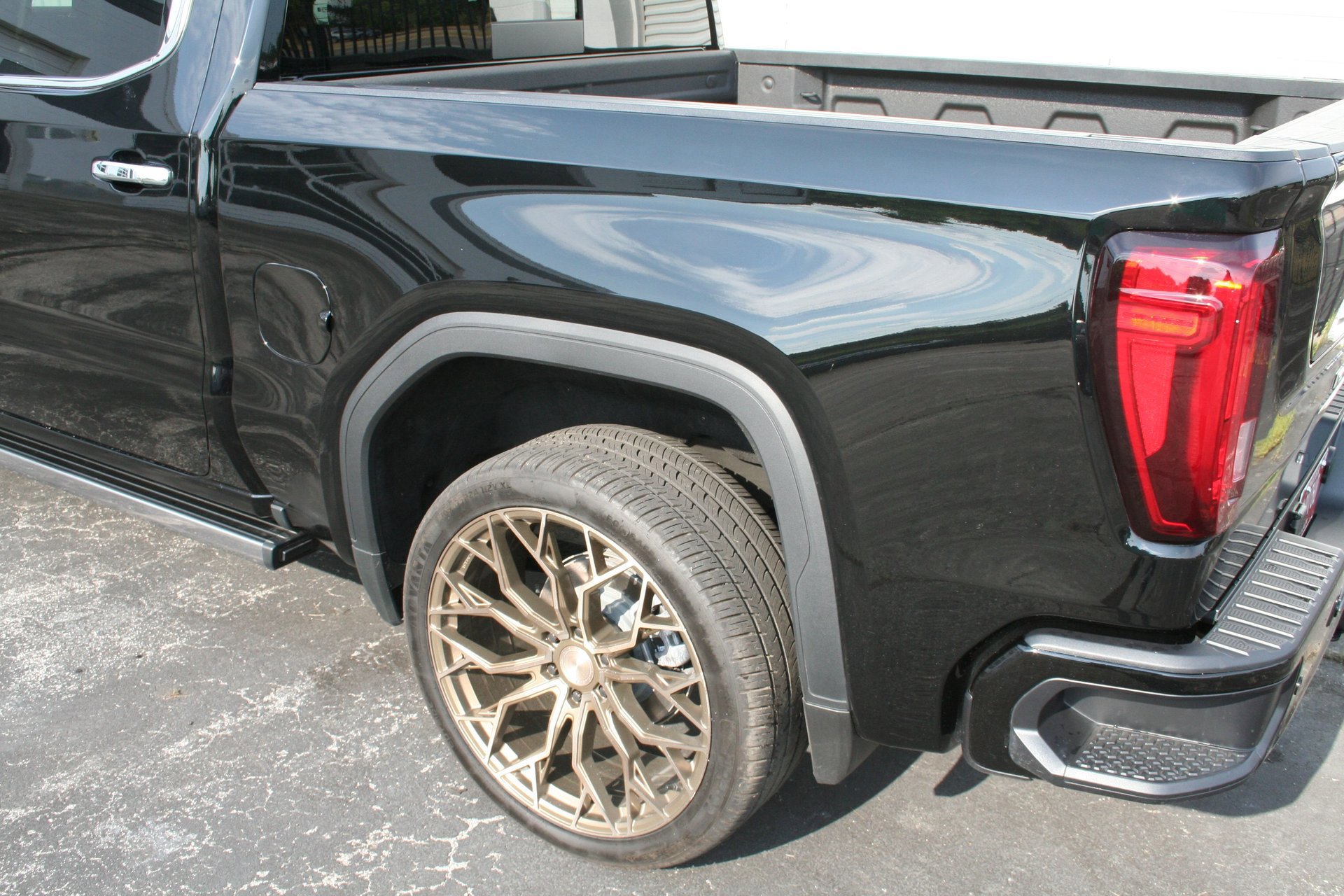Used 2024 GMC Sierra 1500 Denali w/ Denali Reserve Package image 26