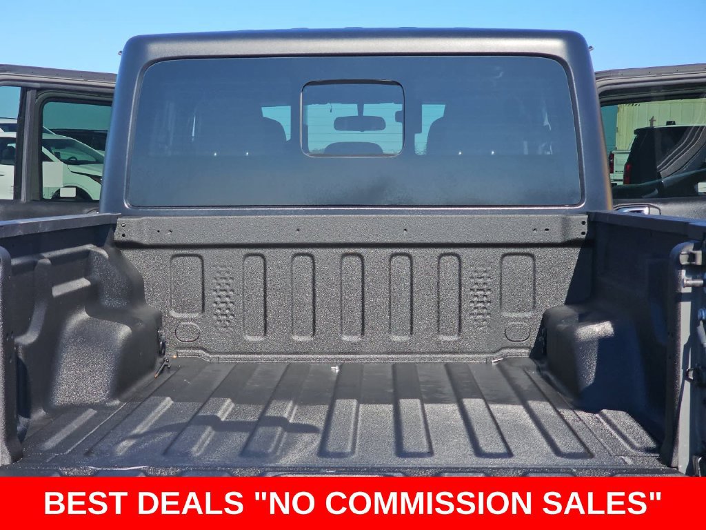 Used 2022 Jeep Gladiator Sport AWD/4WD image 12