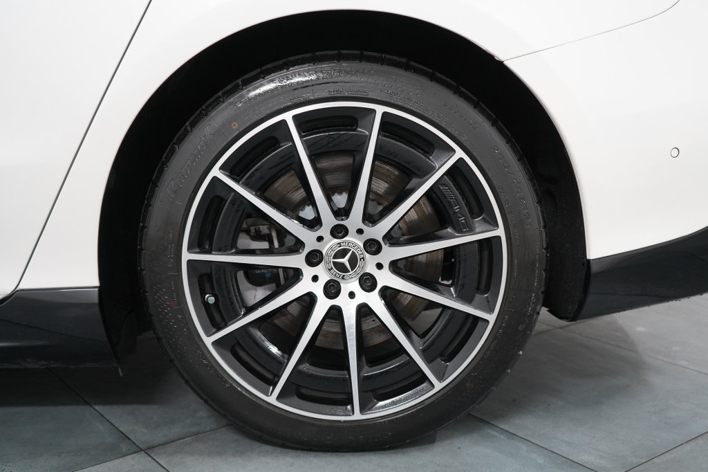 Used 2023 Mercedes-Benz EQS 580 4MATIC Sedan image 33
