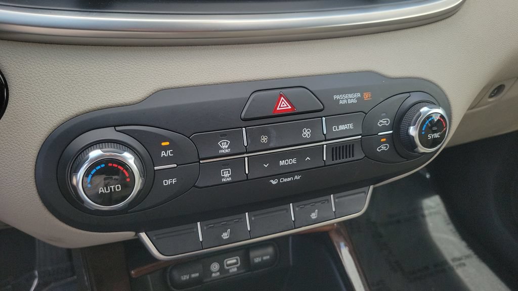 Used 2017 Kia Sorento EX w/ EX Premium Package FWD image 15