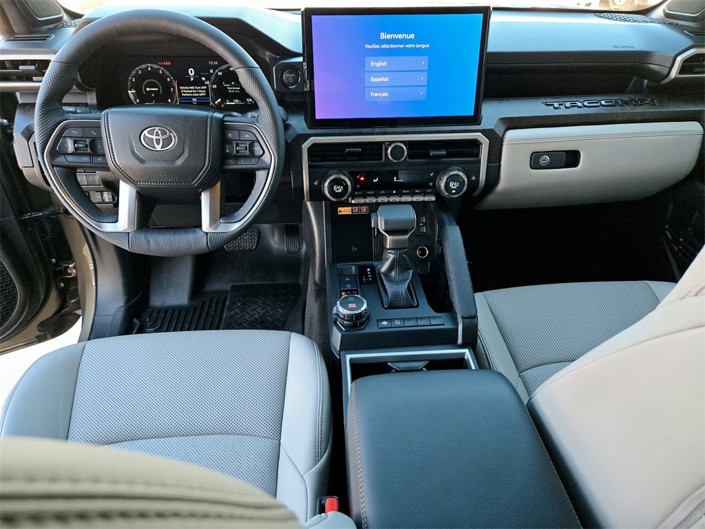 Used 2025 Toyota Tacoma Limited image 12
