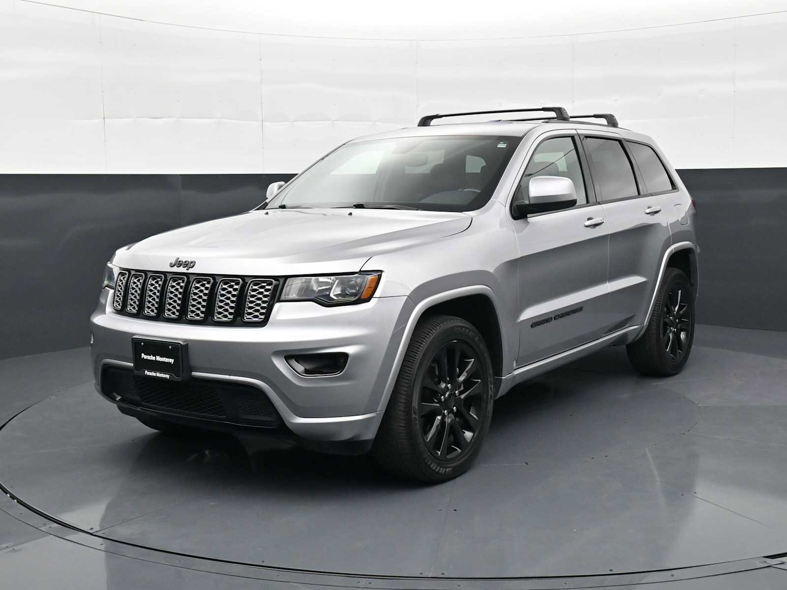 Used 2019 Jeep Grand Cherokee Altitude