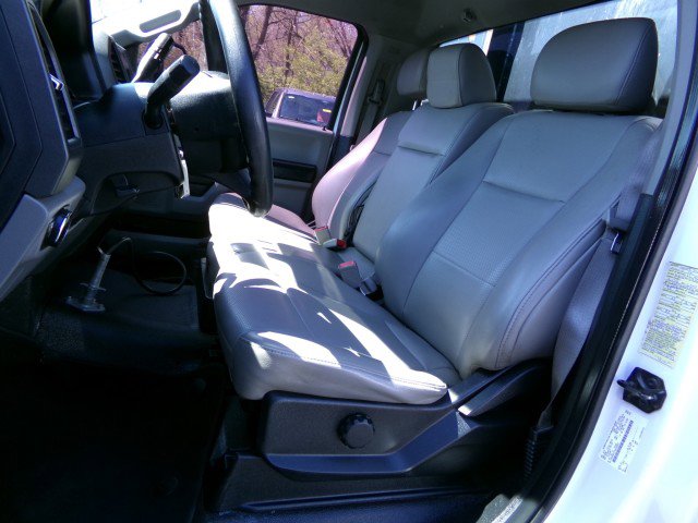 Used 2019 Ford F550 4x4 Regular Cab Super Duty image 13